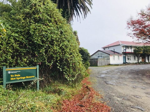 Te Puia Hot Springs Hotel - Tourism Bookings NZ 1