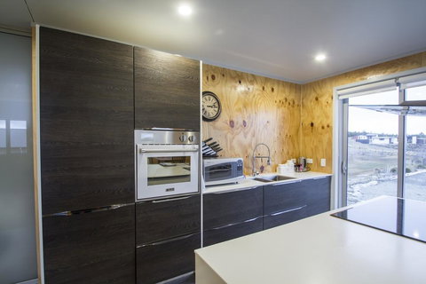 Tekapo Blue Cottage - Tourism Bookings NZ 2