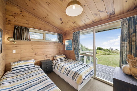 The Beachsider - Te Horo Beach Holiday Home - Tourism Bookings NZ 3