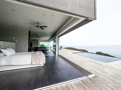The Glass House - Raglan Luxury