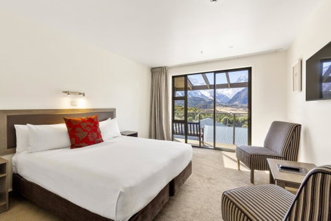 The Hermitage Hotel Mt Cook - Tourism Bookings NZ 2