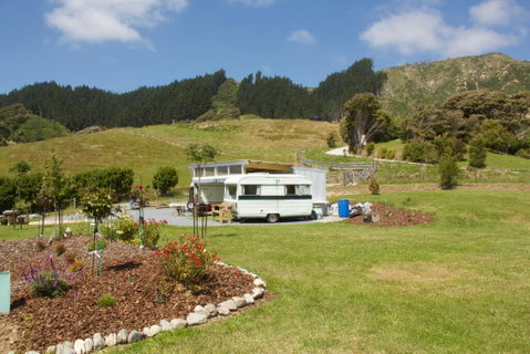 The Woolshed Caravans - Tourism Bookings NZ 2