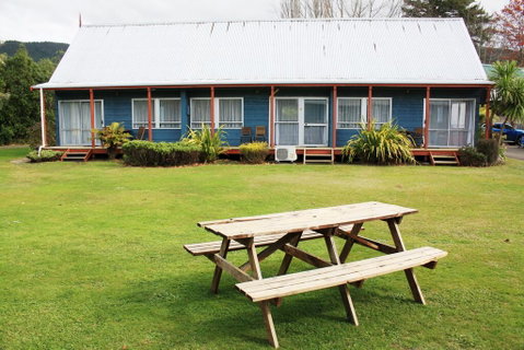 Tokaanu Lodge Motel - Tourism Bookings NZ 1