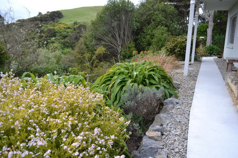 Treetops B&B - Tourism Bookings NZ 1