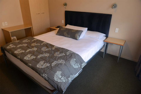 Victoria Court Motor Lodge - Tourism Bookings NZ 3