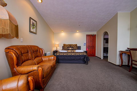 Victoria Railway Hotel - Tourism Bookings NZ 3