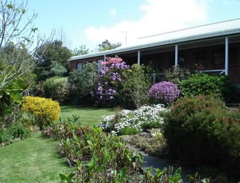 Warkworth Country House - Tourism Bookings NZ 3
