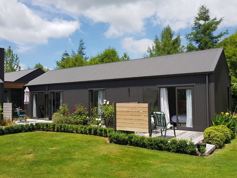 Watershed - Lake Karapiro - Tourism Bookings NZ 1