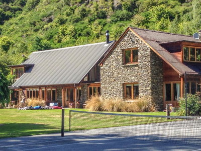 Wharenui Holiday Home By MajorDomo