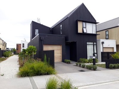 Wonderful Three Bedroom In Hobsonville