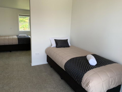 Woodstock Hotel - Tourism Bookings NZ 1