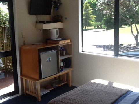 Lynton House Bed & Breakfast - Tourism Bookings NZ 13