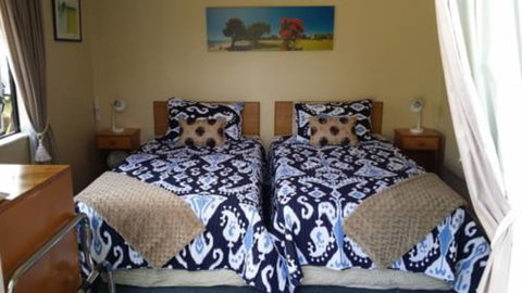 Lynton House Bed & Breakfast - Tourism Bookings NZ 1