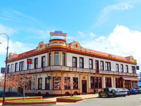 Feilding Hotel - Tourism Bookings NZ 2