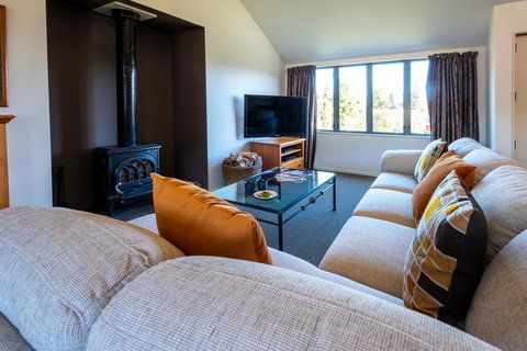 LAKE VILLA 466 - Tourism Bookings NZ 3