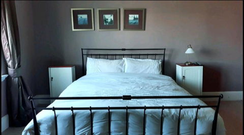 100 Year Old English Character House - Tourism Bookings NZ 3