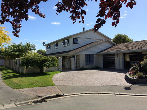 7Vhouse-Lake Side(big B&B Home) - Tourism Bookings NZ 2