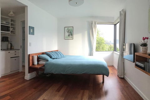 Akaroa Coastal Studio - Tourism Bookings NZ 1