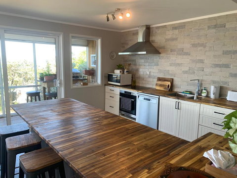 Aloha Cottage On Algies Bay - Tourism Bookings NZ 2