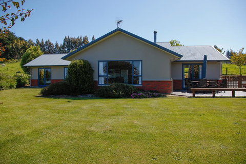 Alpaca Farmstay - Tourism Bookings NZ 2