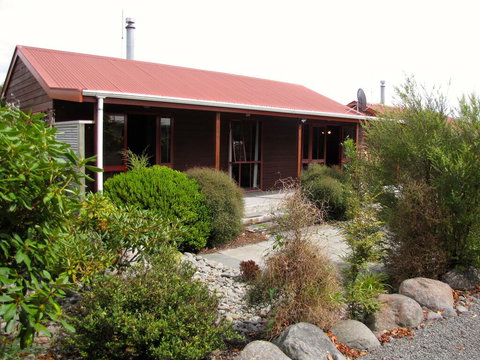 Alpine Cabin - Ohakune Holiday Home - Tourism Bookings NZ 0