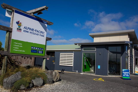 Alpine-Pacific Holiday Park - Tourism Bookings NZ 0