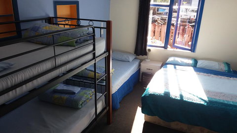 Annies Nirvana Lodge, Golden Bay YHA - Tourism Bookings NZ 2