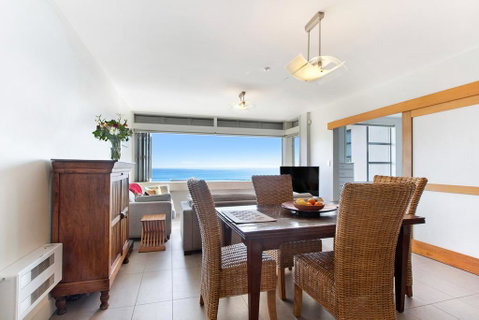 Apartment On The Beach Located At The Sands - Tourism Bookings NZ 3