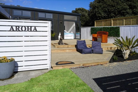 Aroha At Peka Peka Tiny House - Tourism Bookings NZ 0