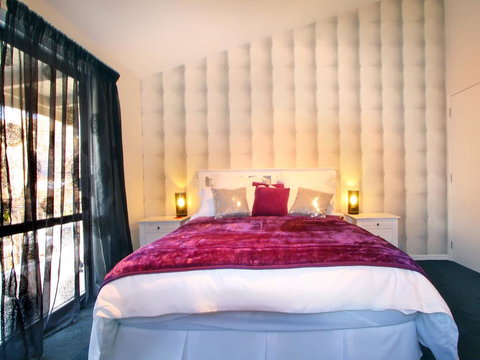 Arrowtown Family Home - Arrowtown Holiday Home - Tourism Bookings NZ 2