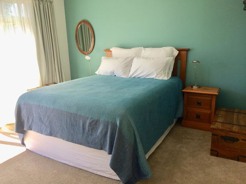 Art Glass Studio - Tourism Bookings NZ 2