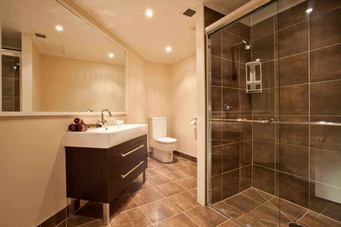 Auckland Airport Kiwi Hotel - Tourism Bookings NZ 3