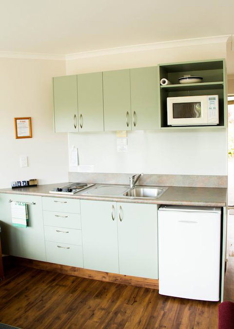 Bay Motel - Tourism Bookings NZ 3