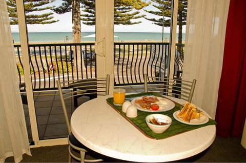 Beachfront Motel - Tourism Bookings NZ 2