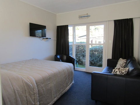 Beachside Sunnyvale Motel - Tourism Bookings NZ 1