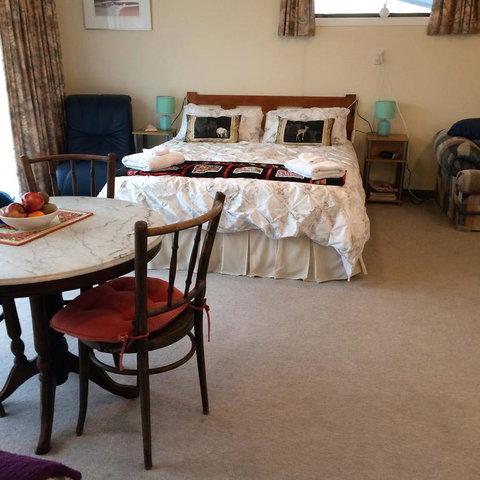 Bellhamys B&B - Tourism Bookings NZ 3