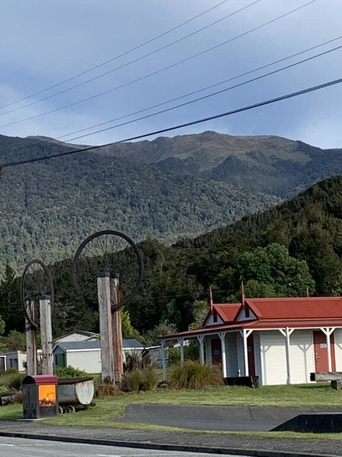 Blackball Tinyhouses - Tourism Bookings NZ 2
