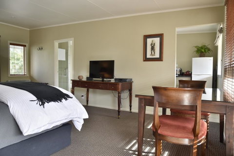 Bradleys Garden Bed And Breakfast - Tourism Bookings NZ 1