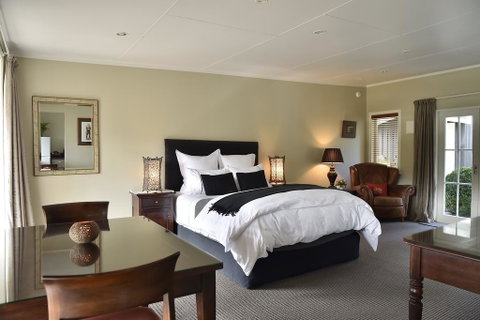 Bradleys Garden Bed And Breakfast - Tourism Bookings NZ 0