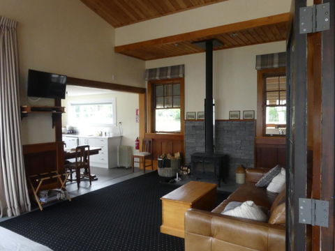 Bramley's Stables And Accommodation - Tourism Bookings NZ 3