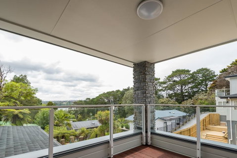 Brand New 5BR Modern Homes With View Of The Bay - Tourism Bookings NZ 2