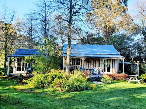 Bumblebee Cottage - Tourism Bookings NZ 2
