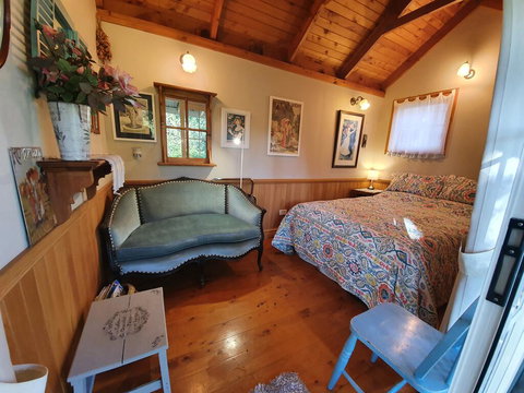 Bumblebee Cottage - Tourism Bookings NZ 1