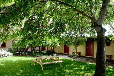 Cardrona Hotel - Tourism Bookings NZ 1