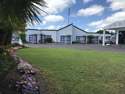 Cascades Motor Lodge - Tourism Bookings NZ 2