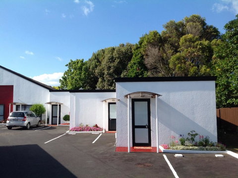 Cascades Motor Lodge - Tourism Bookings NZ 0