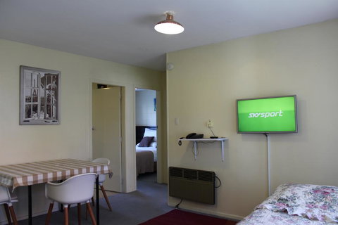 Cedar Lodge Motel - Tourism Bookings NZ 3