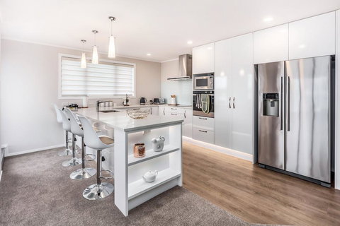 Central Manukau Hideaway - Tourism Bookings NZ 1