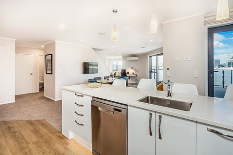 Central Manukau Hideaway - Tourism Bookings NZ 2