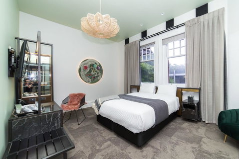 Clarence Boutique Hotel - Tourism Bookings NZ 1